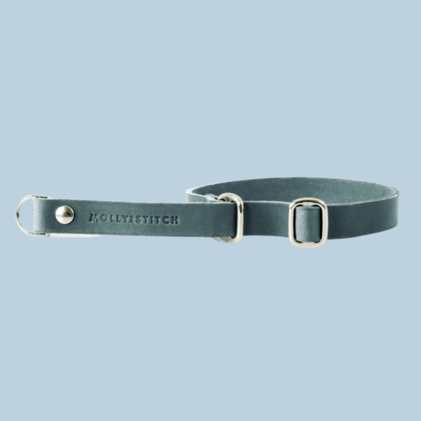 Molly & Stitch Retrieverhalsband Leder 50 cm Max. | Breite: 2,oo cm / Silber MOLLY&STITCH "BUTTER" RETRIEVER LEDERHALSBAND - ZEITLOSES GRAU